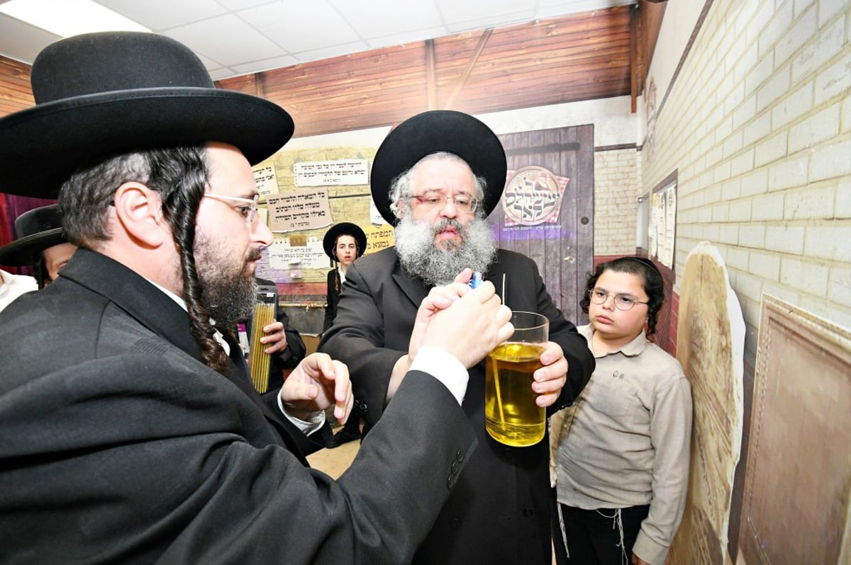 הילולת ר' ישעיה'לה בן ר' משה בשטיבלך המרכזי בביתר | צפו