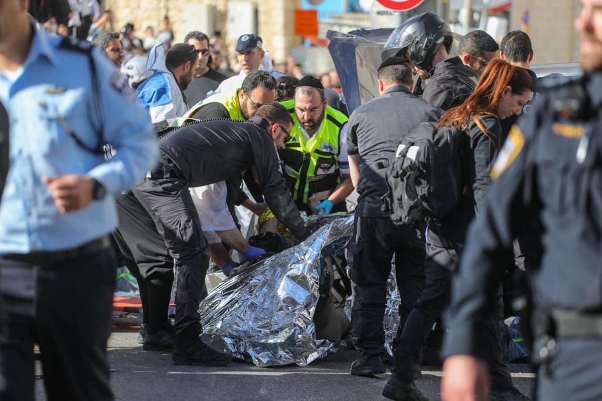 פיגוע דריסה סמוך ל'מחנה יהודה' בירושלים: 8 בני אדם נפצעו; גבר בן 70 במצב קשה