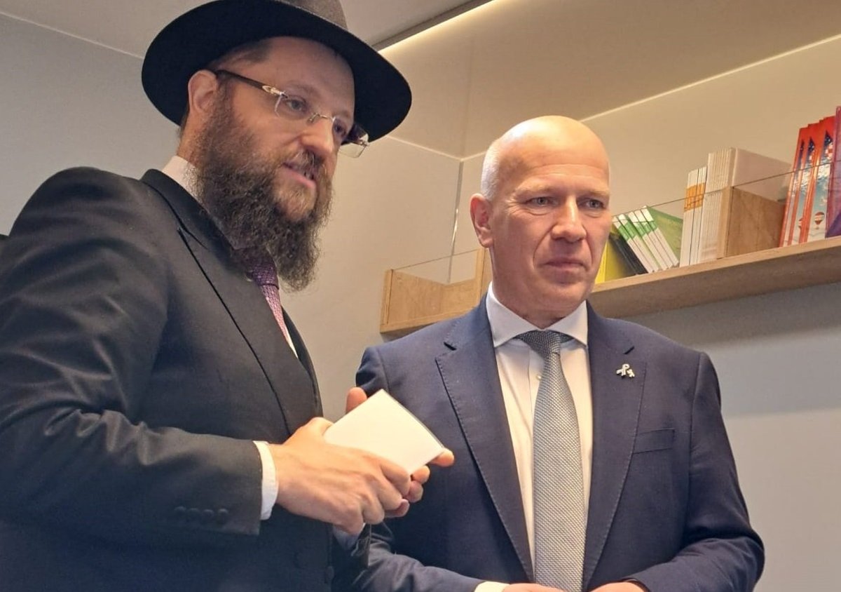 מפתיע: ראש העיר החדש של ברלין פתח את כהונתו ב'טנק' היהודי