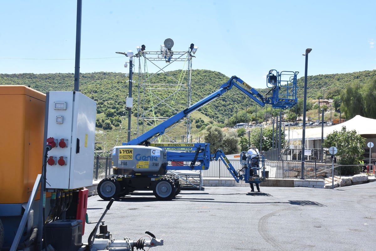 שבוע להילולה: יהודה פרקוביץ תיעד את ההכנות במירון