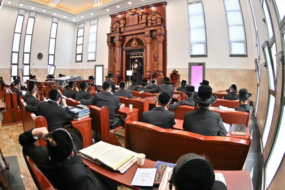 האדמו"ר מדושינסקיא ביקר בכולל להוראה באשדוד