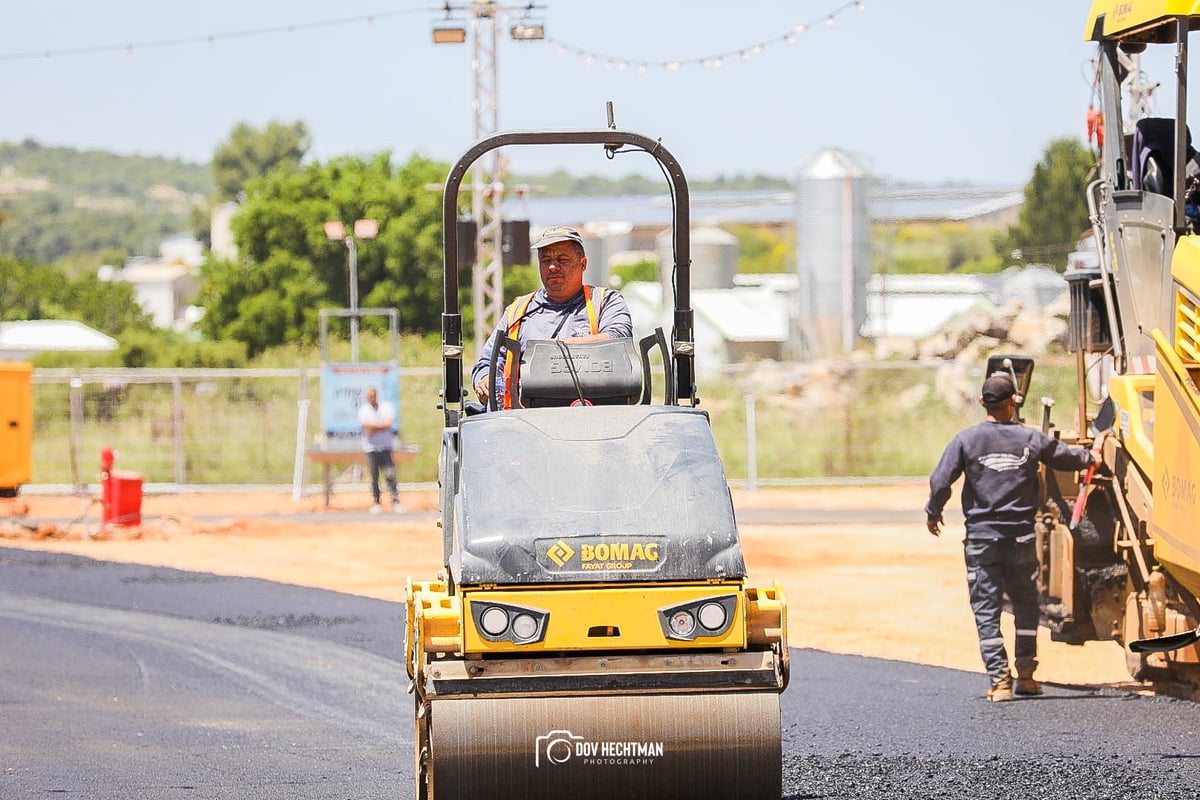 72 שעות להילולת הרשב"י: הצלם החב"די עם תיעוד מהשטח
