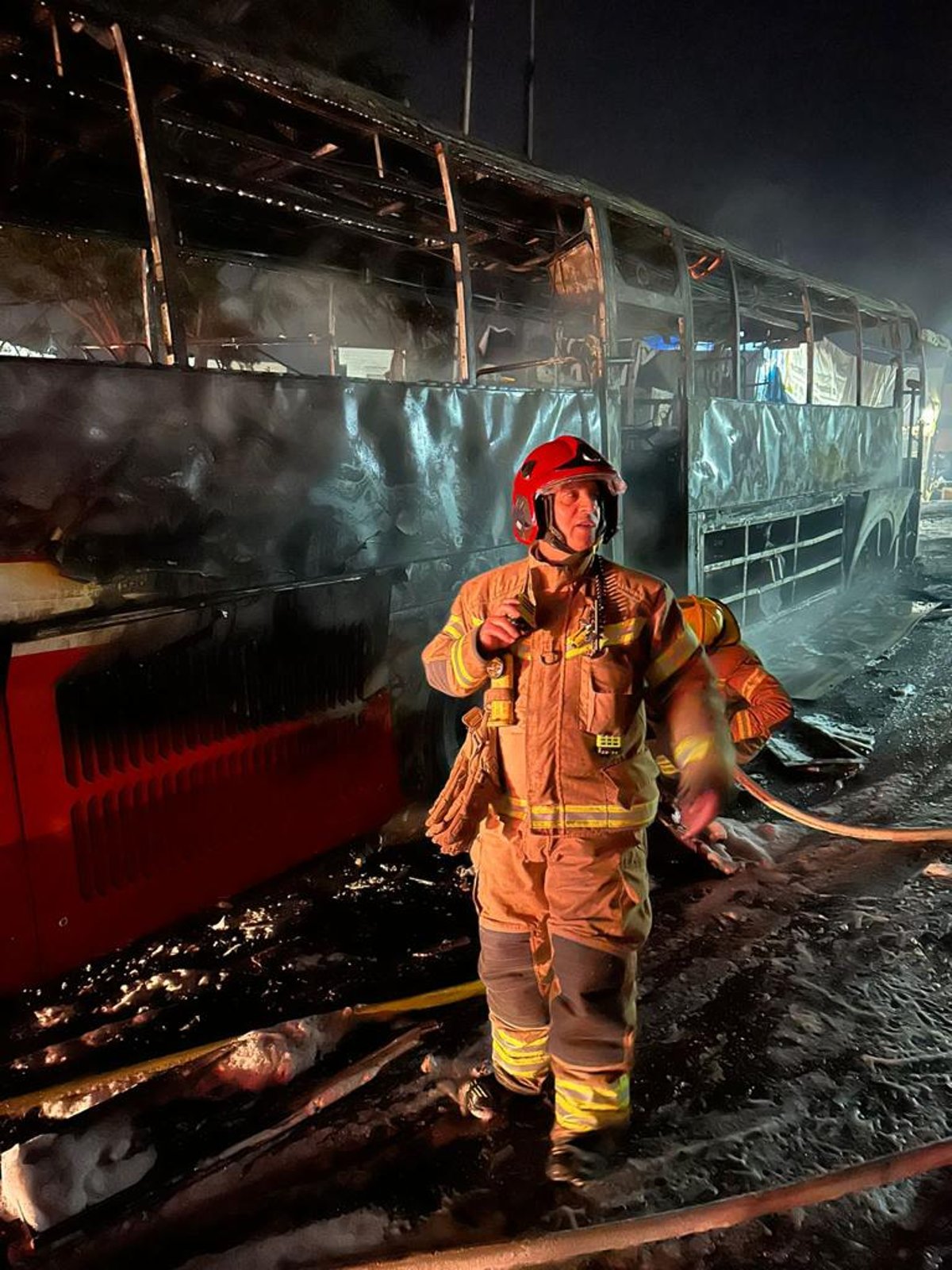 נהג אוטובוס יהודי שחזר ממירון הותקף בעיסאוויה; האוטובוס הוצת