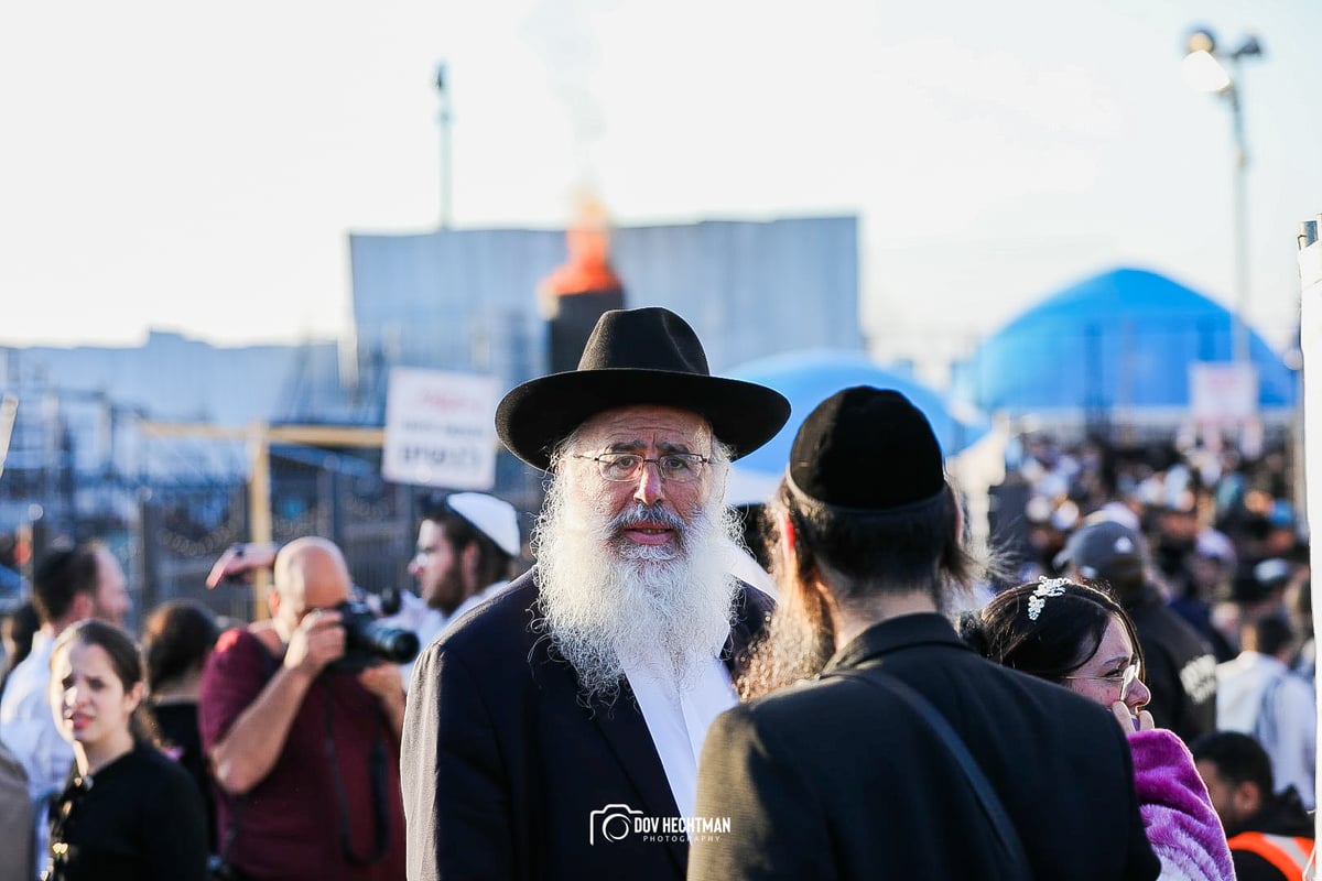 מירון בזריחה: כנסו לאווירה המרהיבה והמחשמלת