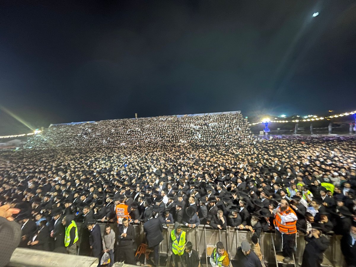 תיעוד ענק ועוצמתי: ההדלקה של המשפיע ר' מיילך בידרמן