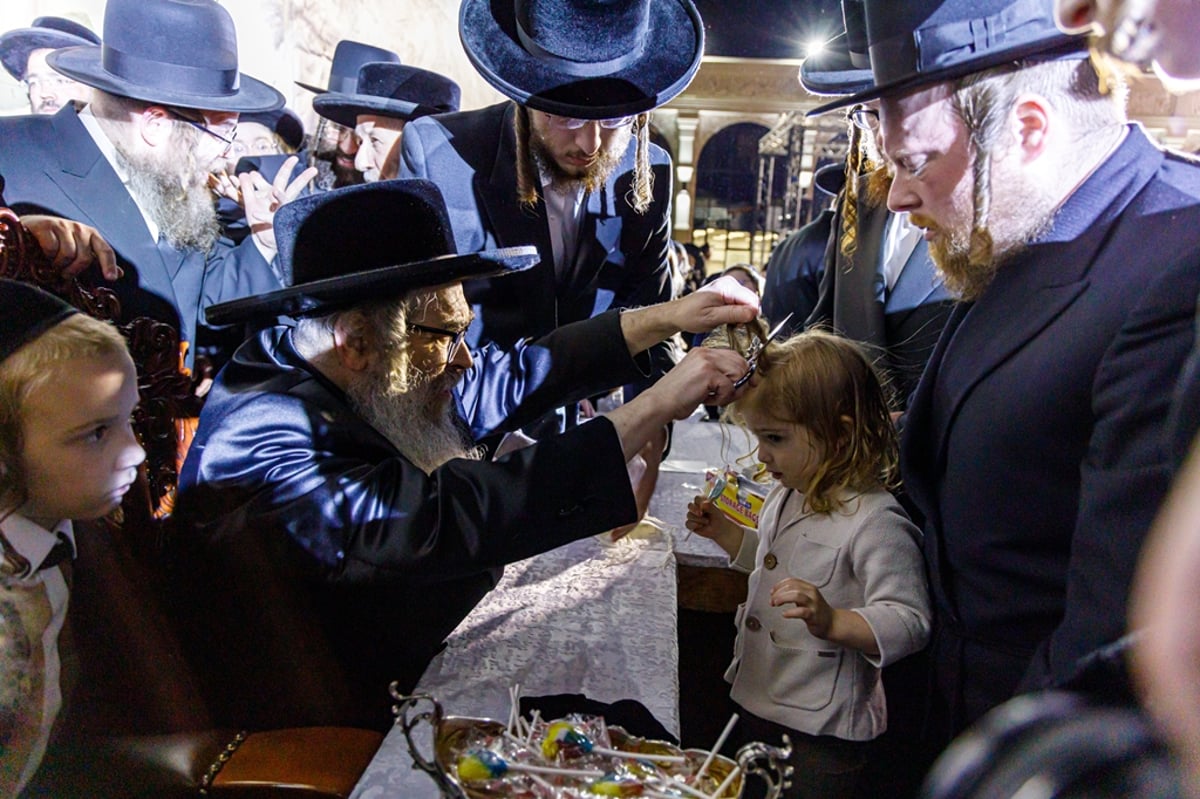 תיעוד ענק: רבבות במעמד ההדלקה בסאטמר