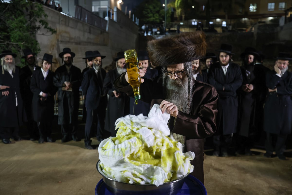 ההדלקה של המשפיע רבי נחמן בידרמן במירון | גלריה