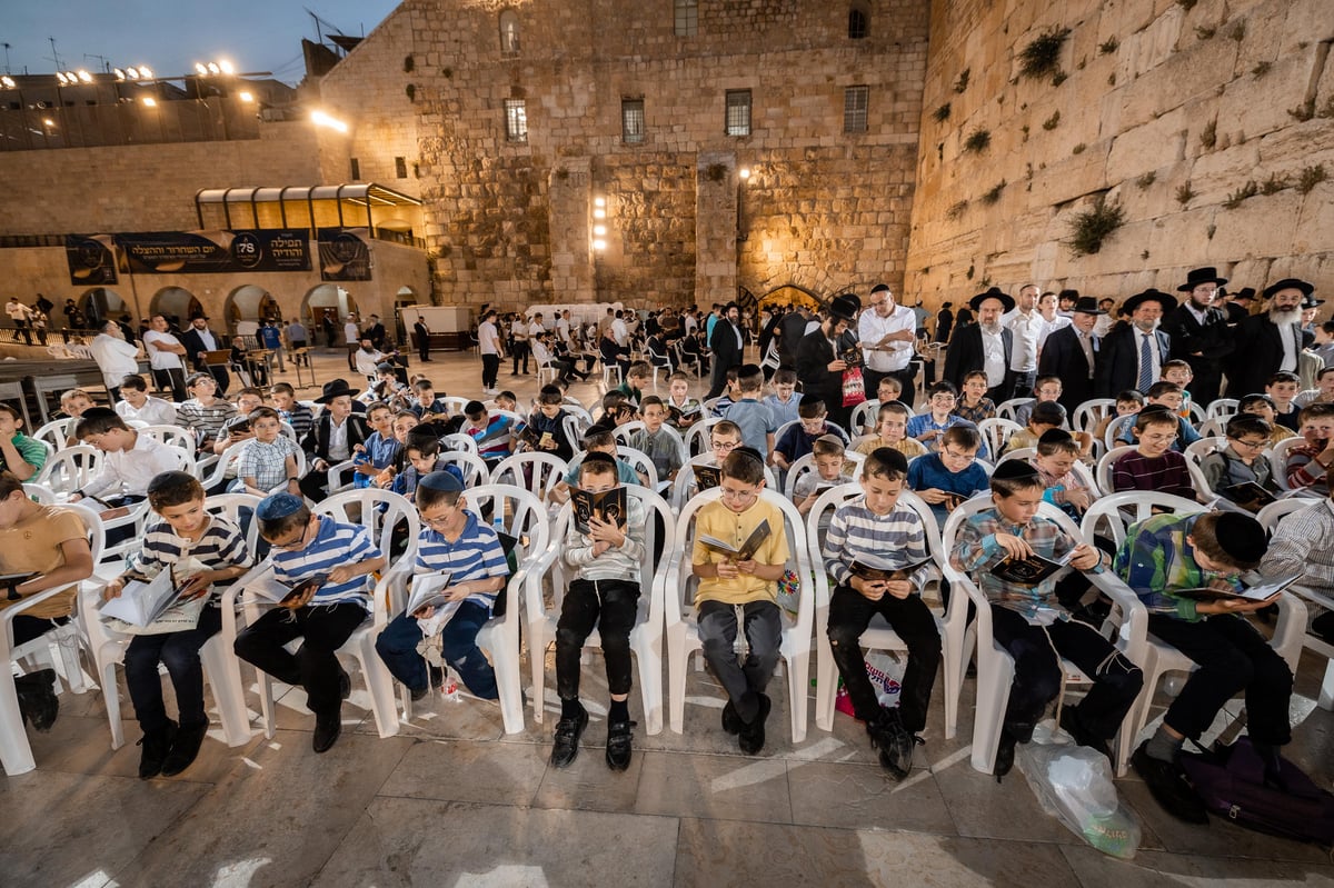 מעמד מרגש בכותל ובקהילות ברחבי העולם; צוין 'יום השחרור וההצלה' - 78 שנים לכניעת הנאצים