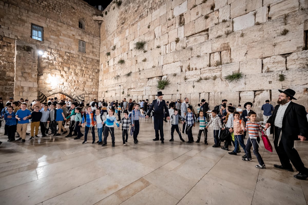 מעמד מרגש בכותל ובקהילות ברחבי העולם; צוין 'יום השחרור וההצלה' - 78 שנים לכניעת הנאצים