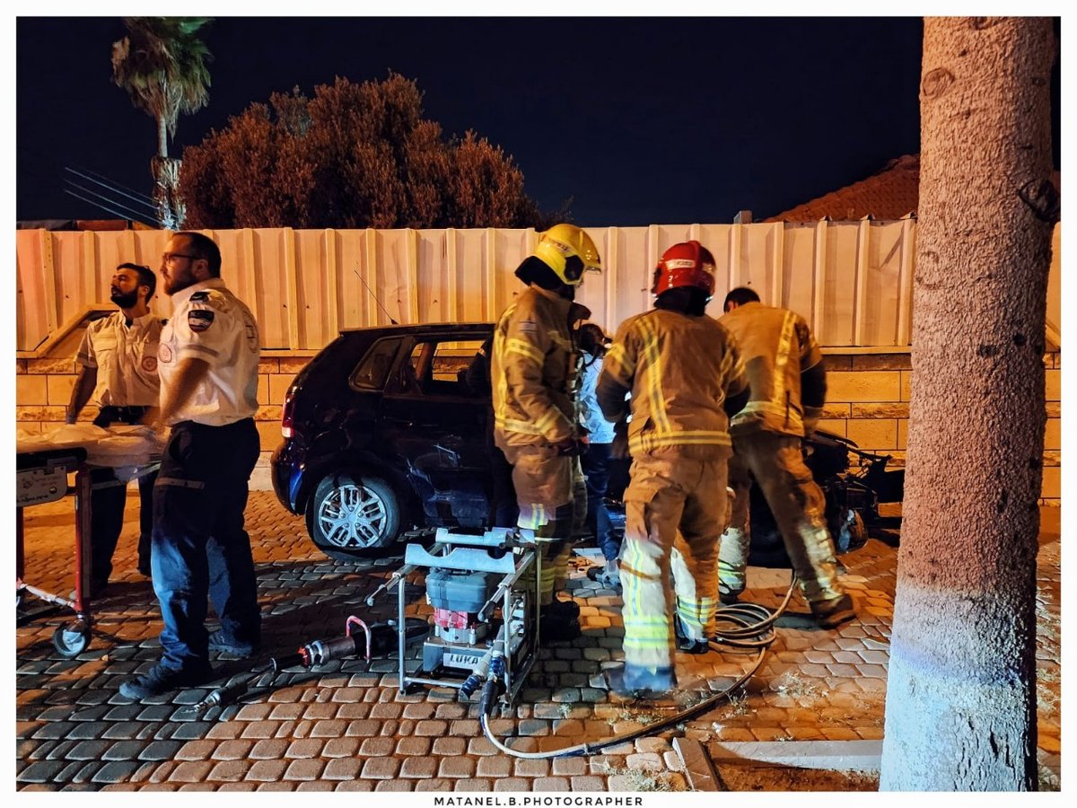 בעזרת כלים הידראוליים; כך חולצו נפגעים בתאונה | תיעוד