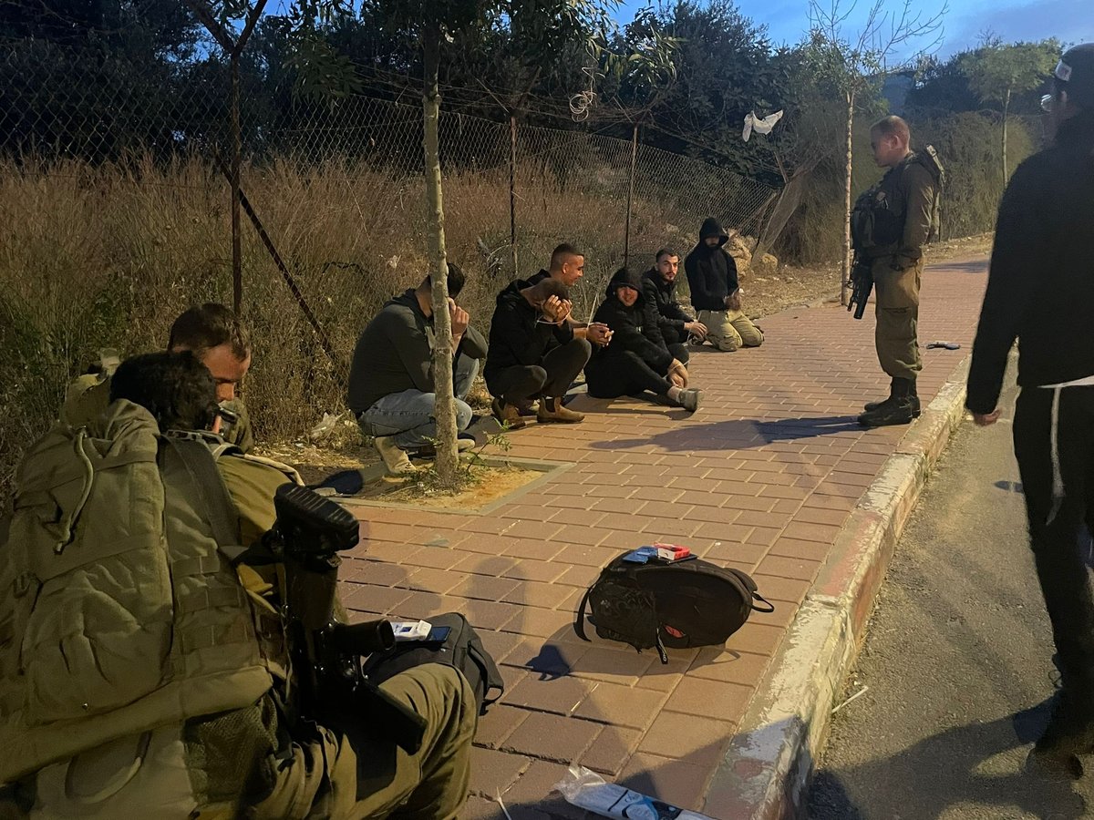 שישה מסתננים נתפסו בלב העיר מודיעין עילית | תיעוד