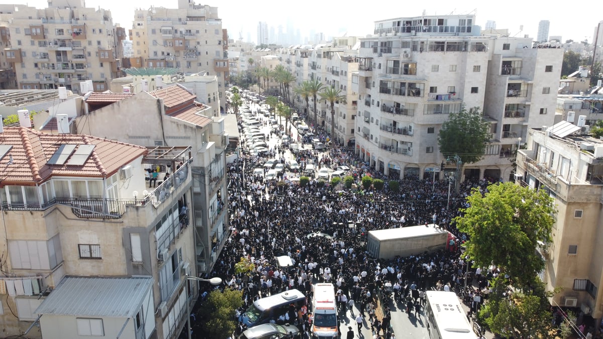 תיעוד מהרחפן: הרבבות בהלווית מרן הגר"ג אדלשטיין זצ"ל