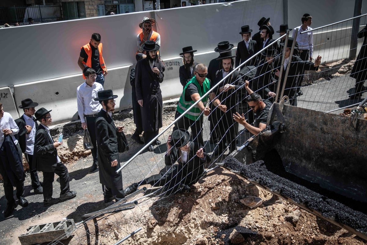 לא בוחלים בהפגנות: עשרות קיצוניים יצאו להפגין; 3 נעצרו