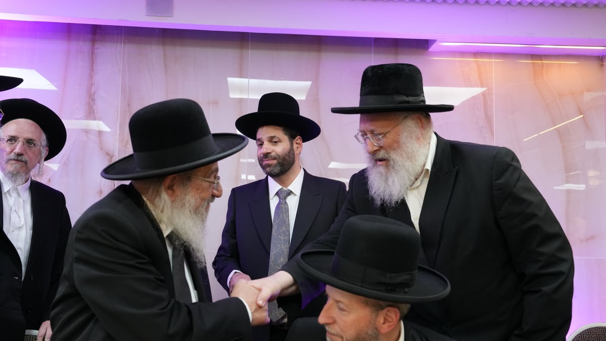 הבכיר מ'דגל' בירמץ את בנו | כולם באו לאחל מזל"ט • תיעוד