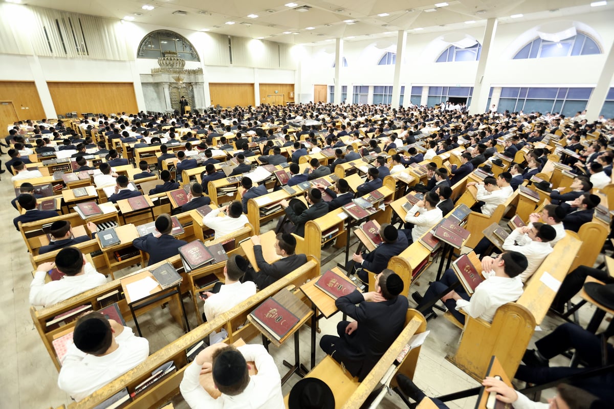 הגרמ"ה הירש הספיד בישיבת חברון - ונועד עם הגר"ד כהן