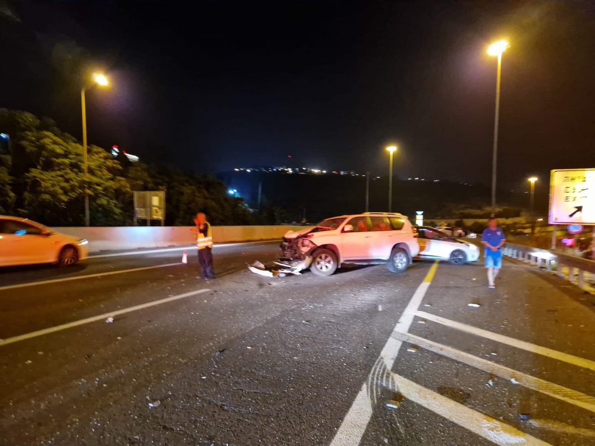 זירת התאונה בכביש 1