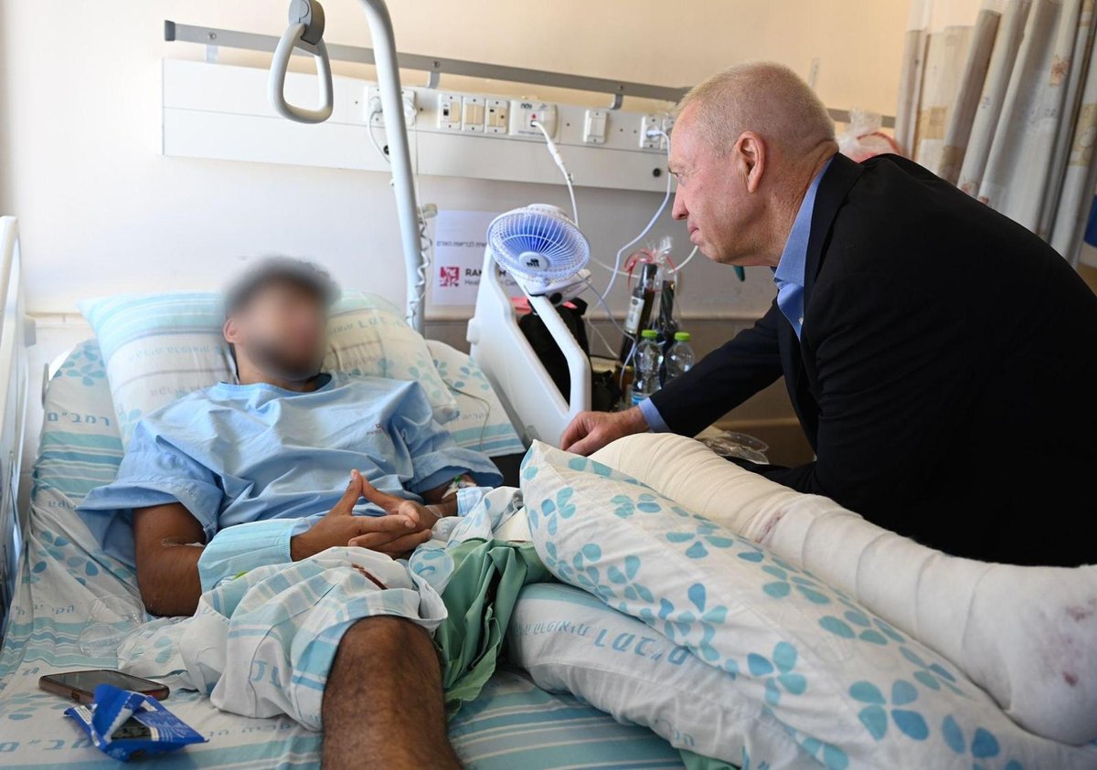גלנט בביקור אצל פצועי ג'נין: "נגיע לכל מקום, כל האפשרויות על השולחן"
