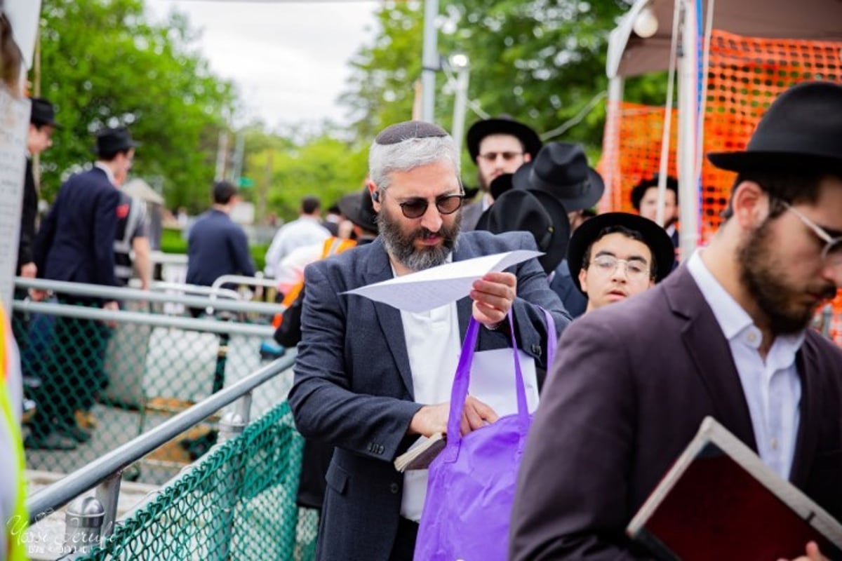 בתפוצות ישראל ציינו את יום ההילולא של הרבי מליובאוויטש זי"ע; המונים עלו לציונו