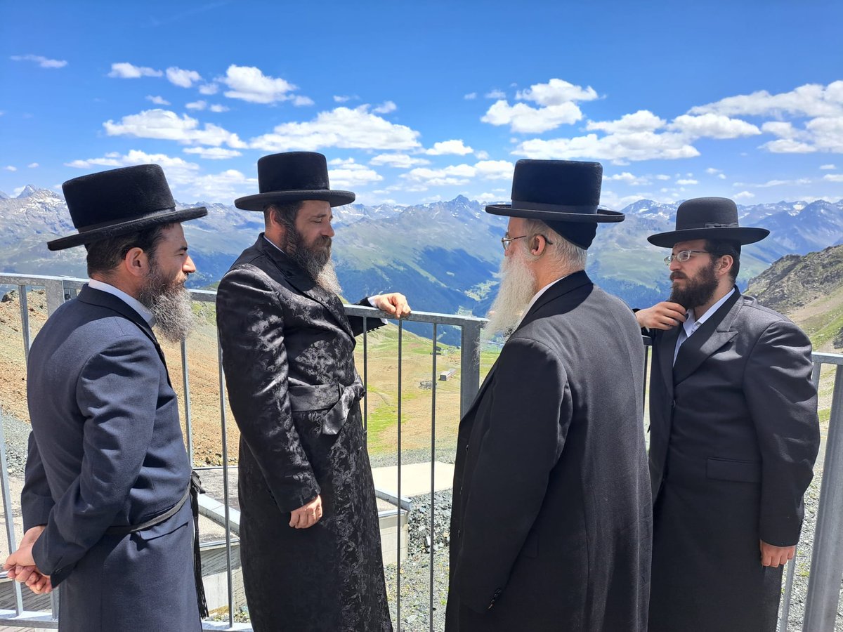 האדמו"ר מפיטסבורג נופש בדאבס בשוויץ | תיעוד