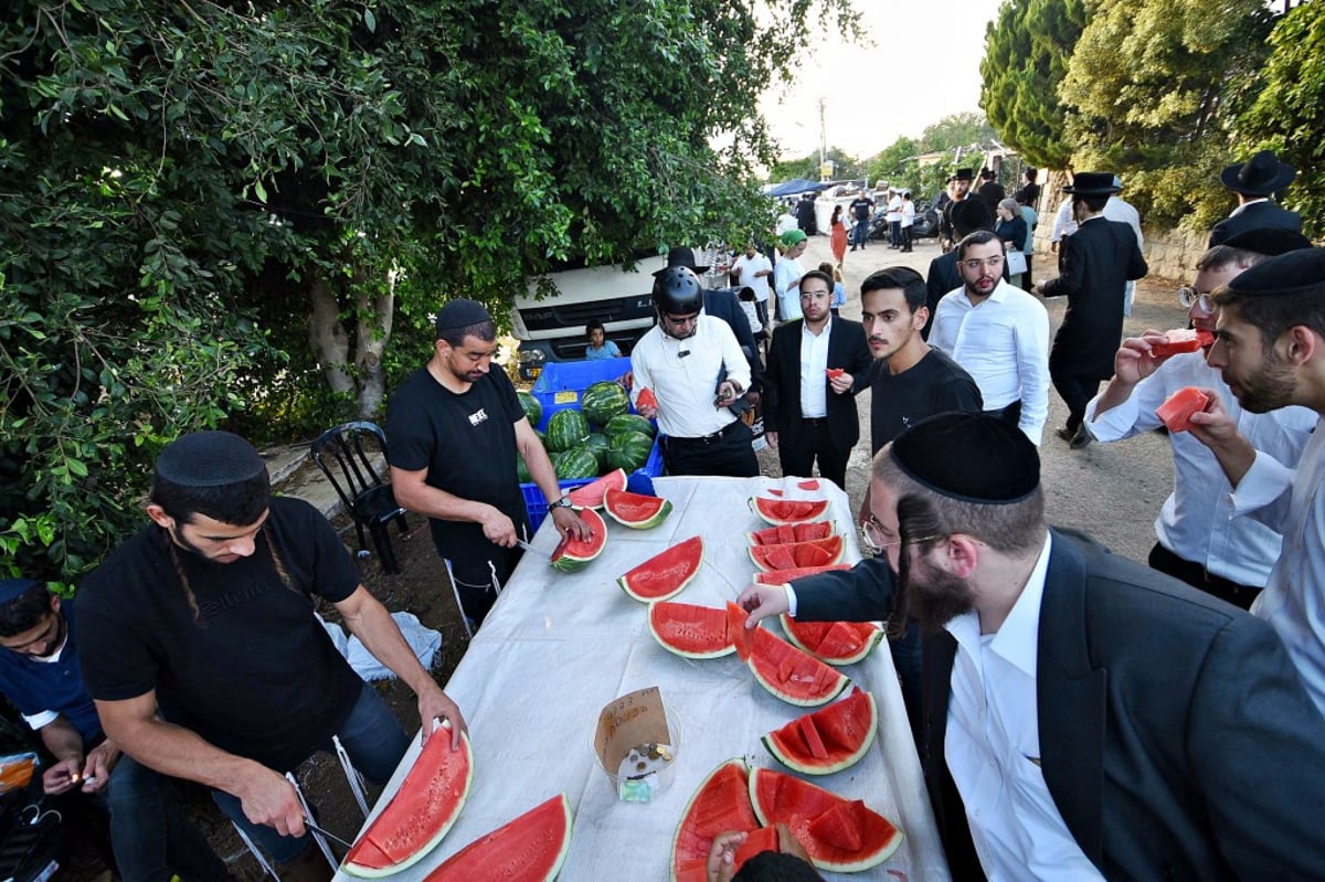 אלפים פקדו את ציונו של הצדיק רבי יצחק גברא זיע"א בעג'ור