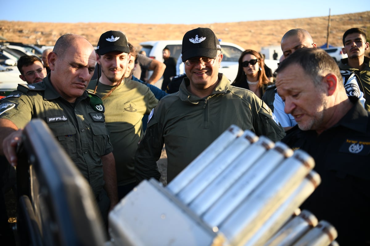 השר איתמר בן גביר ביקר בבסיס האימונים של מג"ב | תיעוד