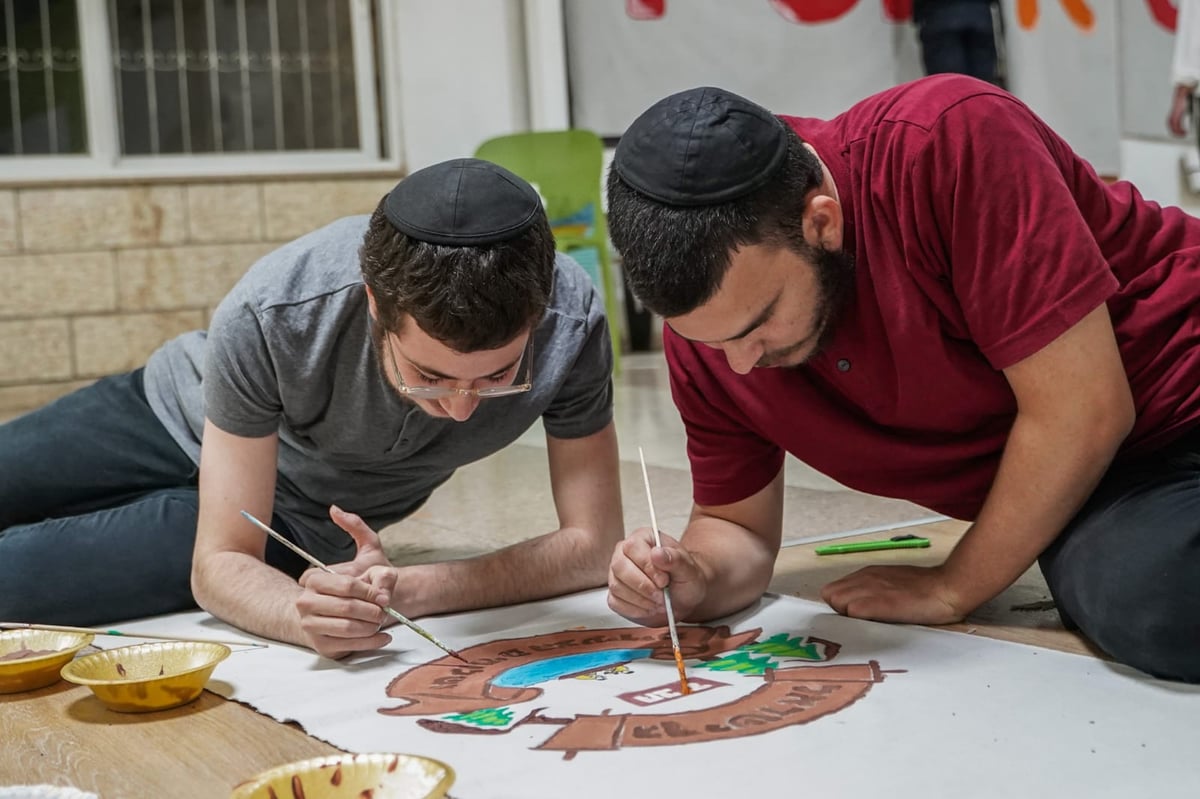 דור העתיד של שלוחי חב"ד: הקעמפ לילדי השלוחים בלבד