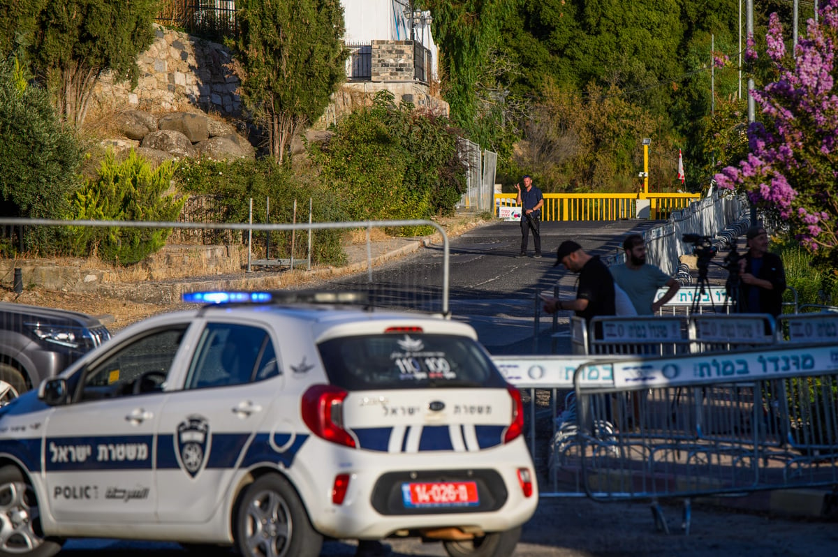 החסימות בכניסה לנווה אטי"ב, אתמול