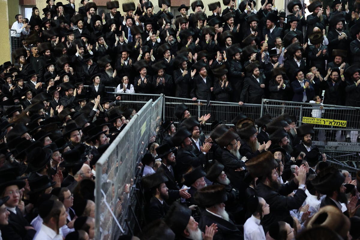 תיעוד ענק: אלפים בחתונת בן המשפיע רבי מיילך בידרמן