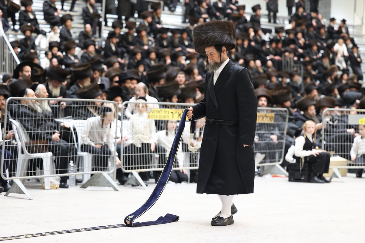 תיעוד ענק: אלפים בחתונת בן המשפיע רבי מיילך בידרמן