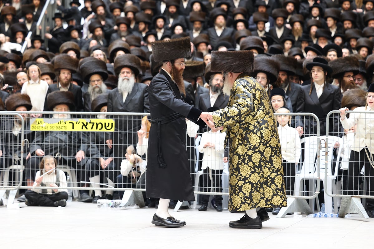 תיעוד ענק: אלפים בחתונת בן המשפיע רבי מיילך בידרמן