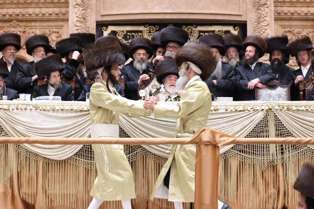 תיעוד ענק: אלפים בחתונת בן המשפיע רבי מיילך בידרמן