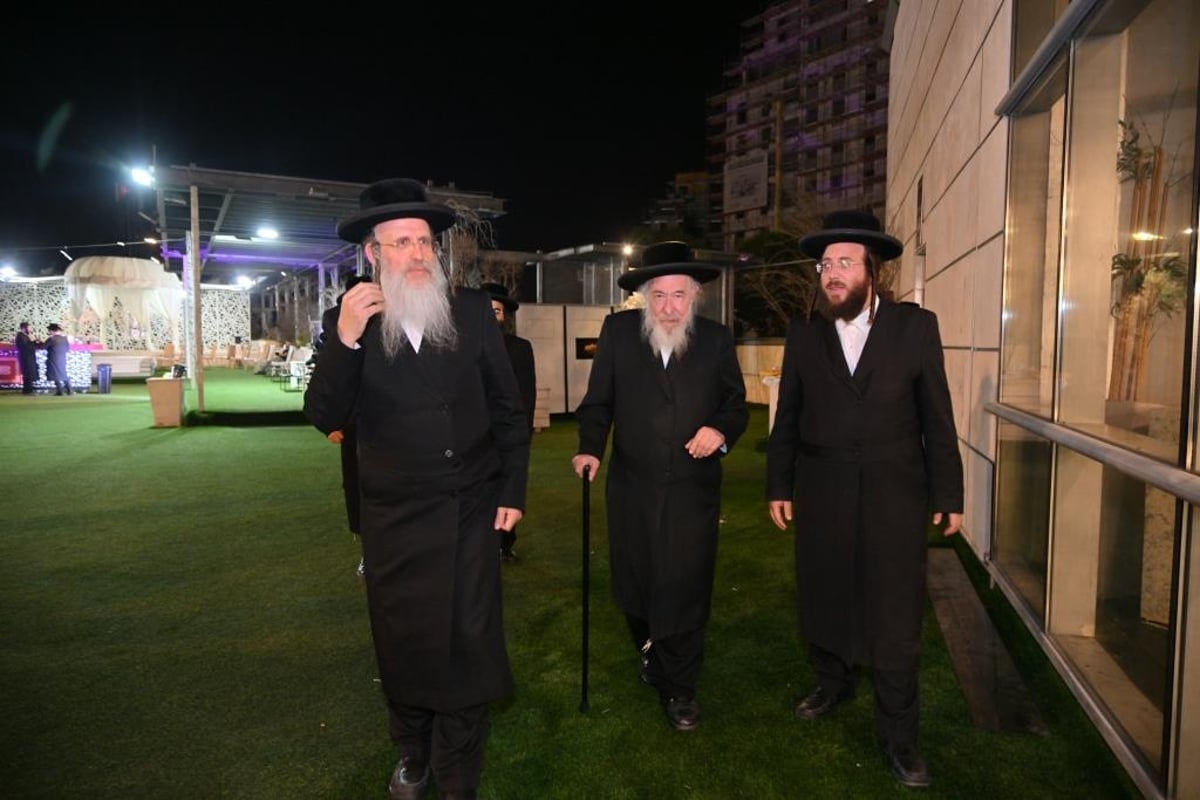 מעמד "געטריי פארן רעבי'ן" בראשות הגרי"מ שכטר | צפו