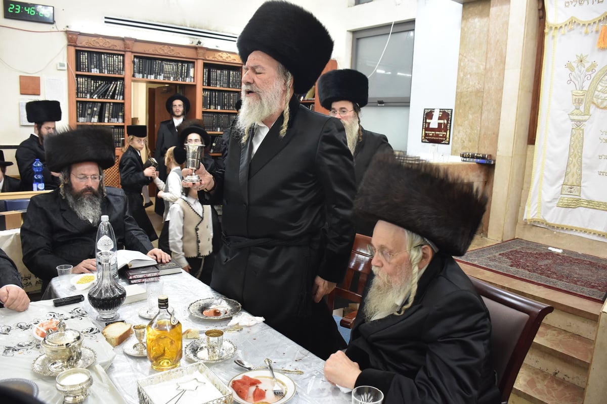 מראות הימים הנוראים בחצר הקודש אשלג | צפו בגלריה