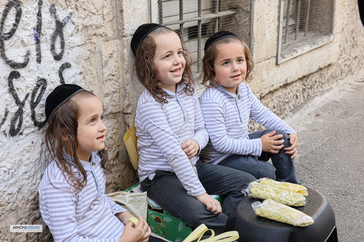 כל צבעי הקשת וחיבוב המצוות • ירושלים כפי שלא ראיתם מעולם