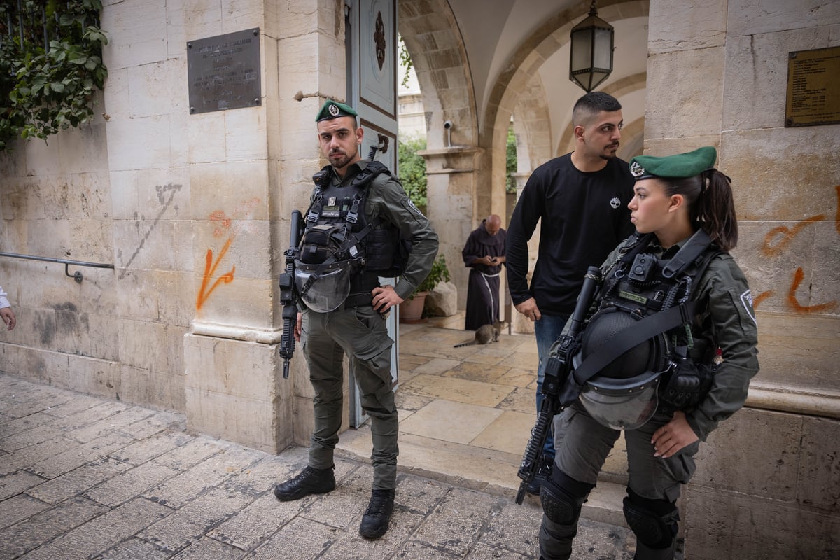 תיעוד | סיבוב השערים בחול המועד סוכות מסביב להר הבית 