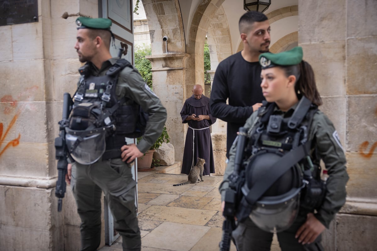 תיעוד | סיבוב השערים בחול המועד סוכות מסביב להר הבית 