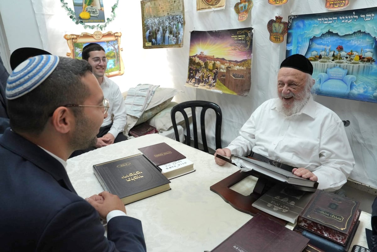 זופניק בכיכר • כל התמונות, הנייעס והחשיפות של סוכות