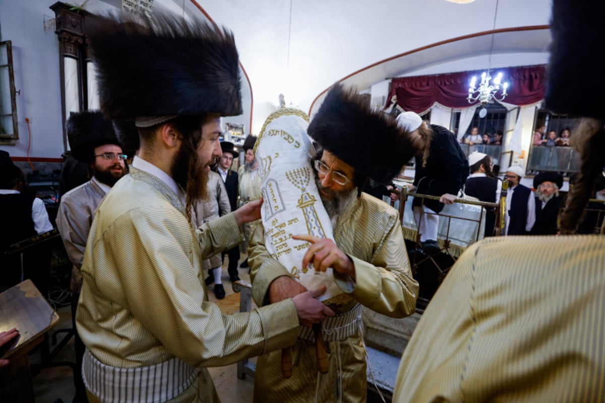 מתחילים מ"בראשית" / הרב מנחם ישראלי