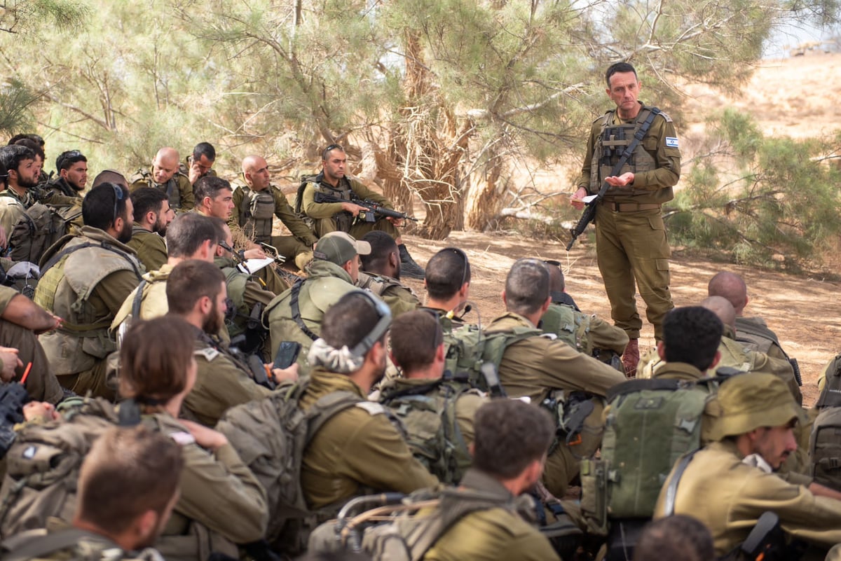 הרמטכ"ל עם הלוחמים בדרום