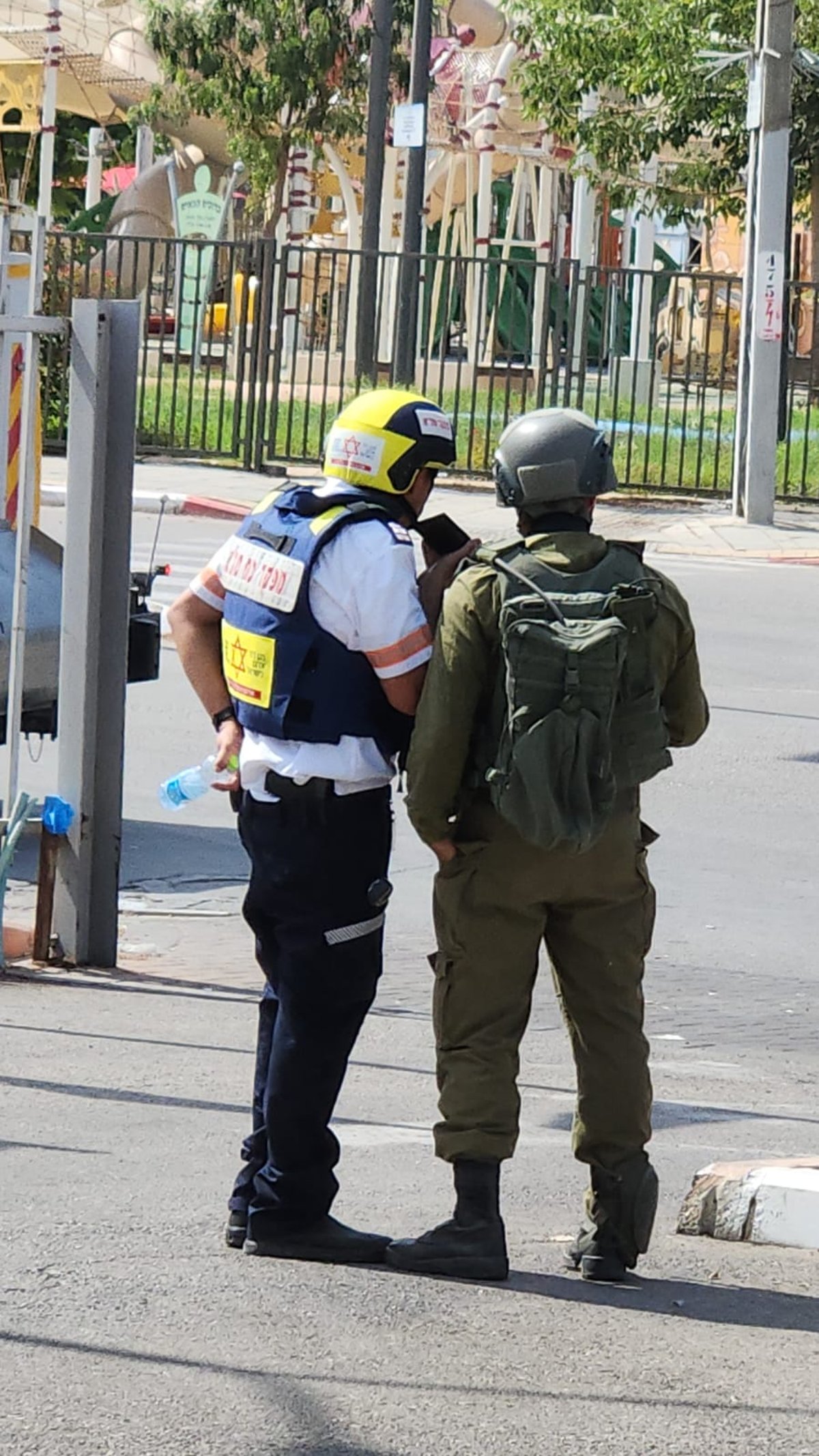 ''המחבלים עברו מטרים מאיתנו": מתגייסים לתגבור צוותי מד''א 