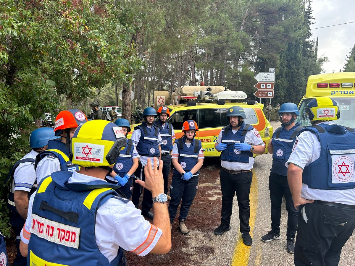 בשל ריבוי הזירות, מד"א נדרש לציוד חירום כדי לתגבר צוותים בזירות השונות