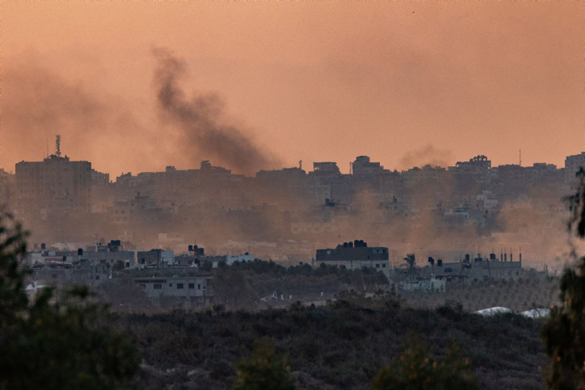 עשן מיתמר מרצועת עזה במהלך הלחימה. צולם מישראל