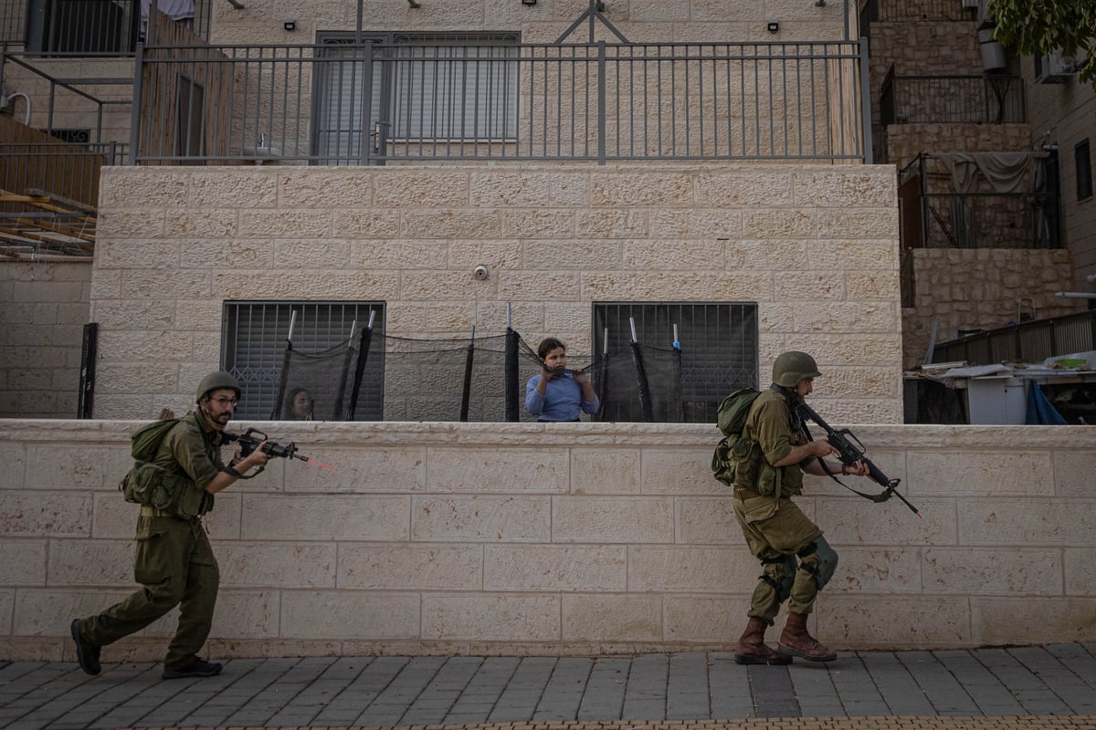 בביתר עילית תרגלו חדירת מחבלים לעיר החרדית | תיעוד