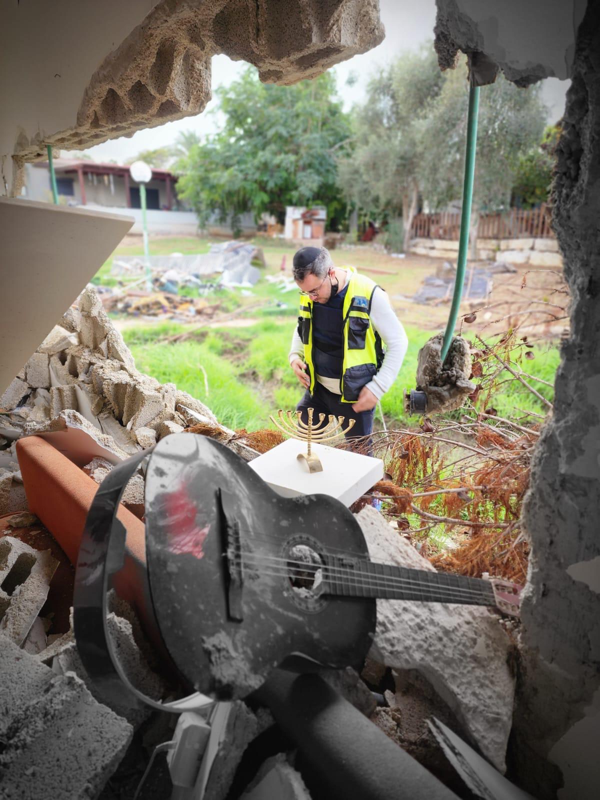 זופניק בכיכר • כל התמונות, הנייעס והחשיפות של המלחמה