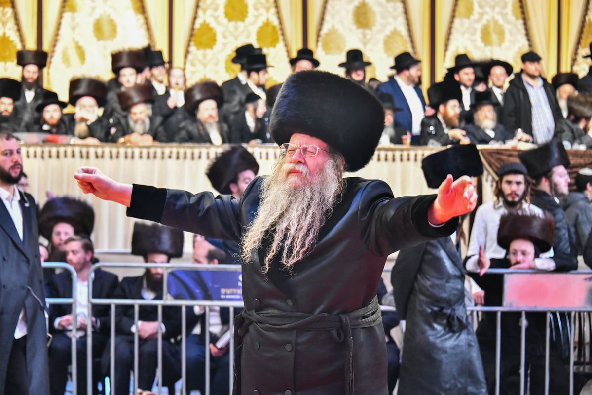 חתונת בן הגרי"מ מורגנשטרן ב'אווניו'