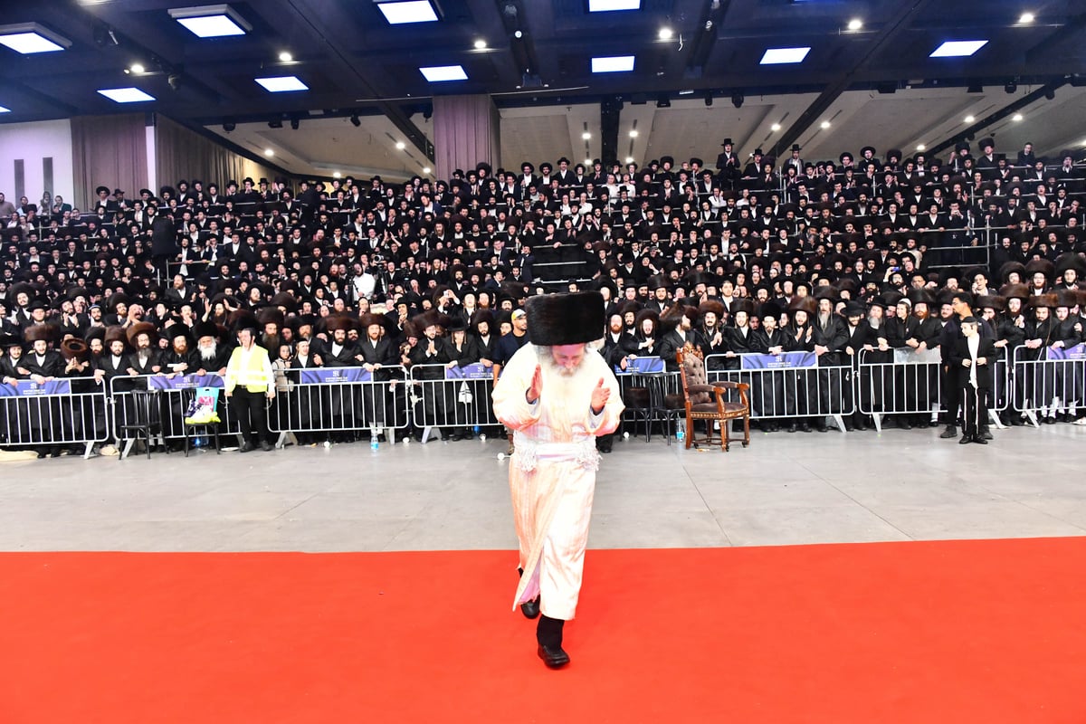 חתונת בן הגרי"מ מורגנשטרן ב'אווניו'