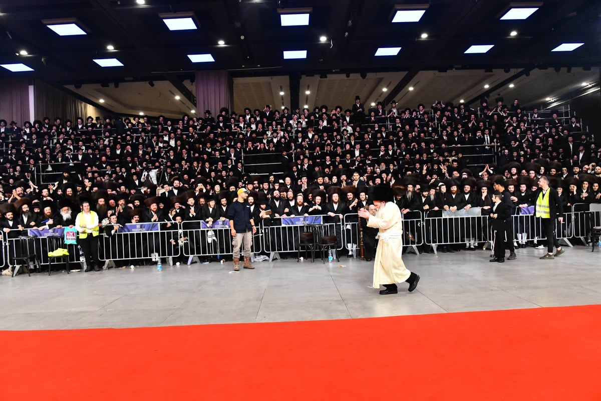 חתונת בן הגרי"מ מורגנשטרן ב'אווניו'