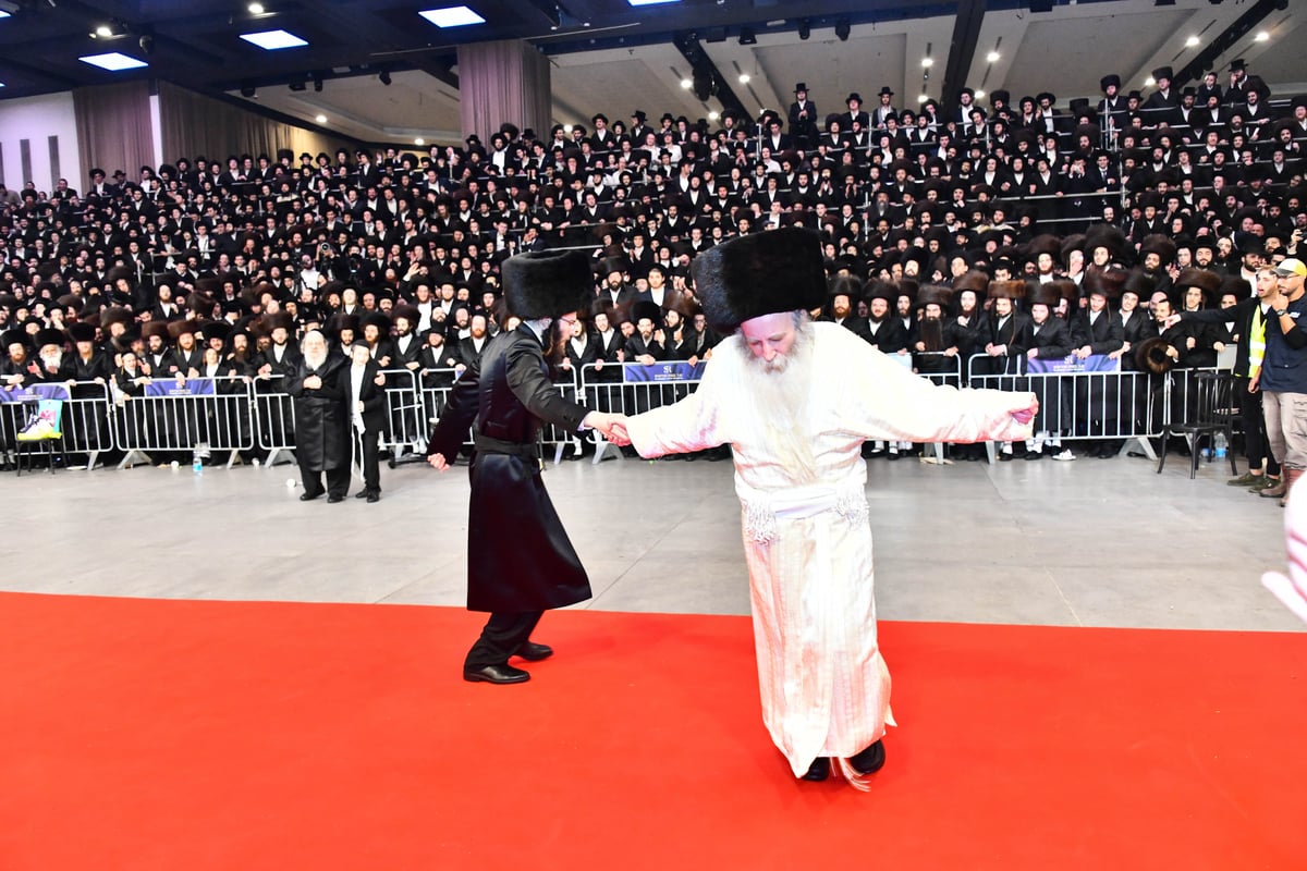 חתונת בן הגרי"מ מורגנשטרן ב'אווניו'