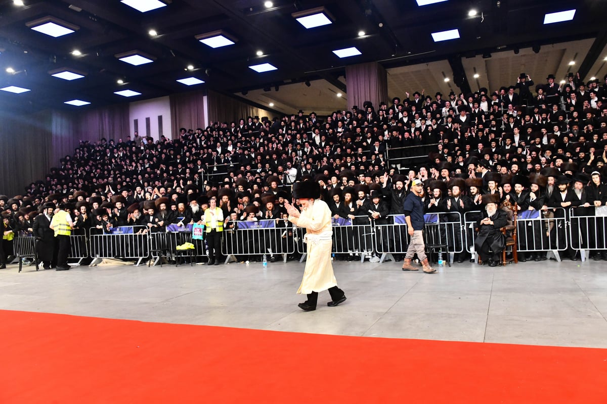 חתונת בן הגרי"מ מורגנשטרן ב'אווניו'