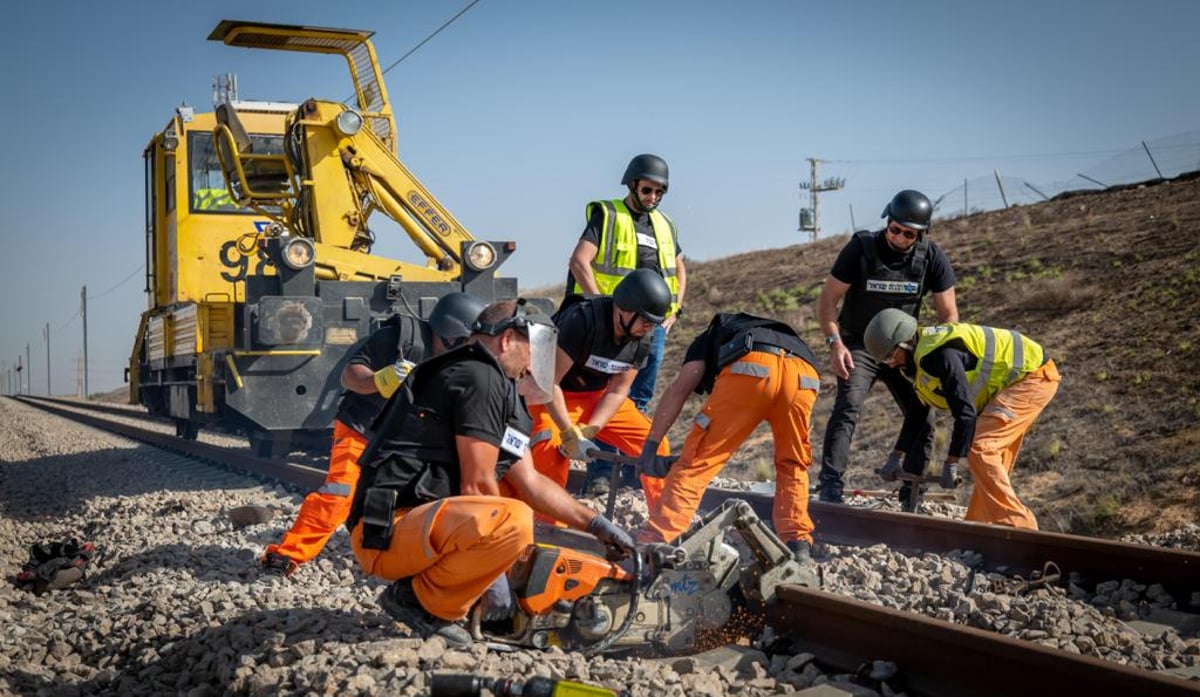 רכבת ישראל החלה לשקם את המסילות שנפגעו מרקטות ורסיסים